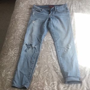 Lucky brand โmom jeansโ